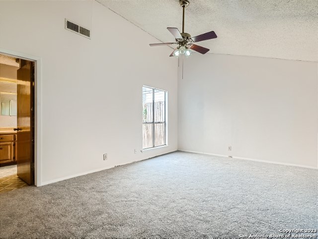 13806 Brays Forest San Antonio TX 78217