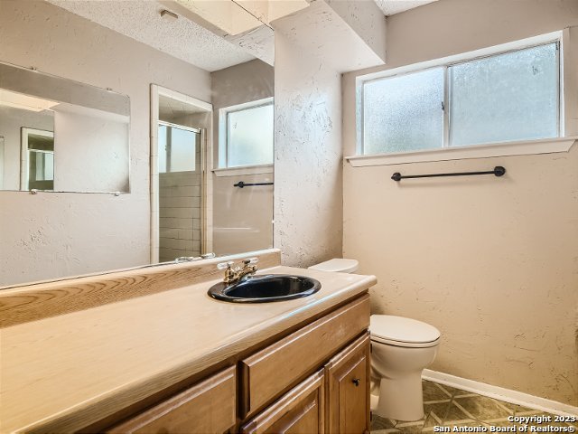 13806 Brays Forest San Antonio TX 78217