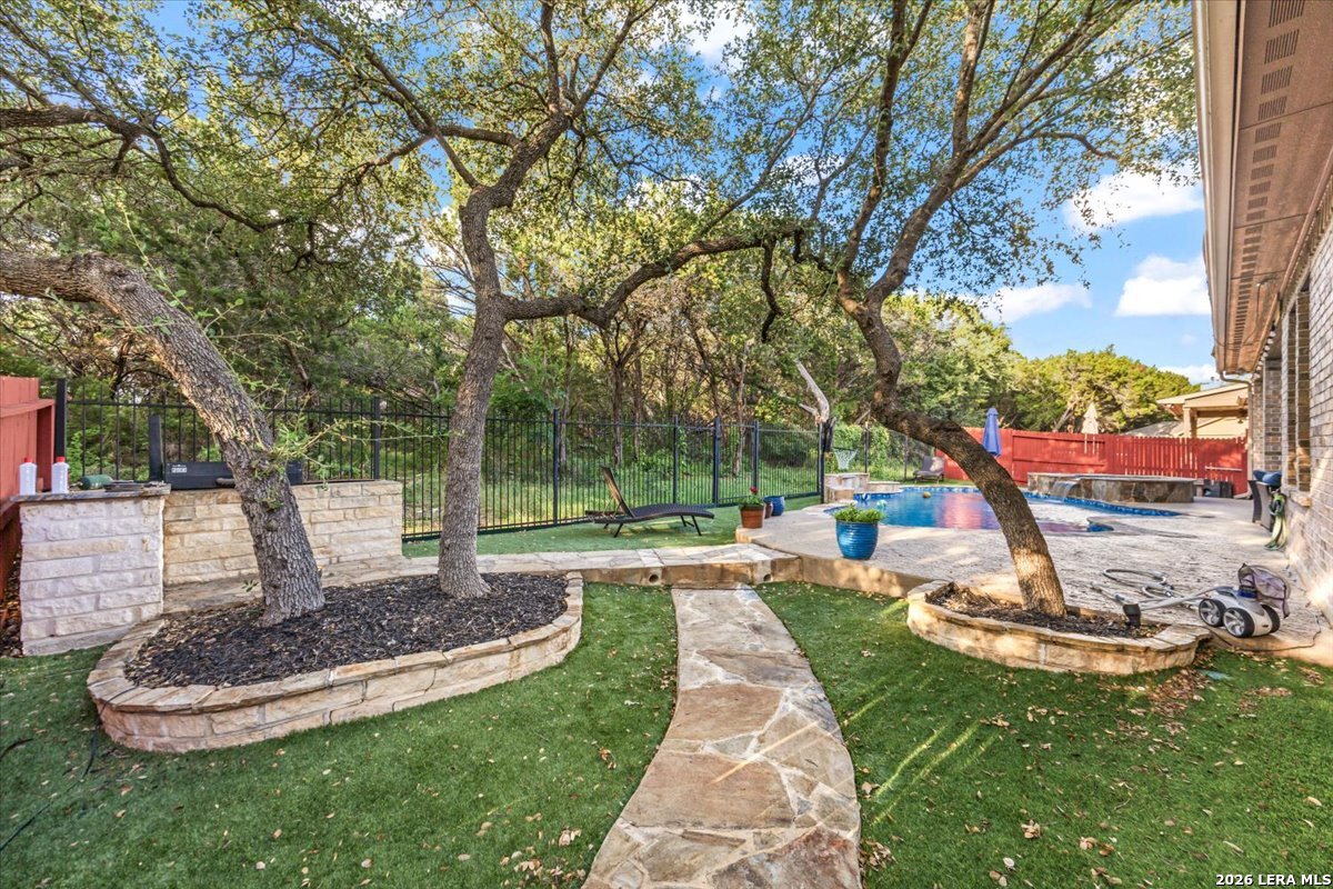 10515 Alcantara Helotes TX 78023