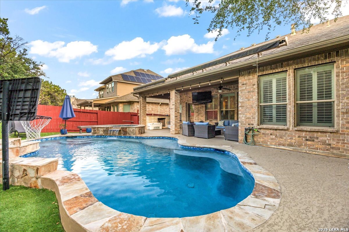 10515 Alcantara Helotes TX 78023