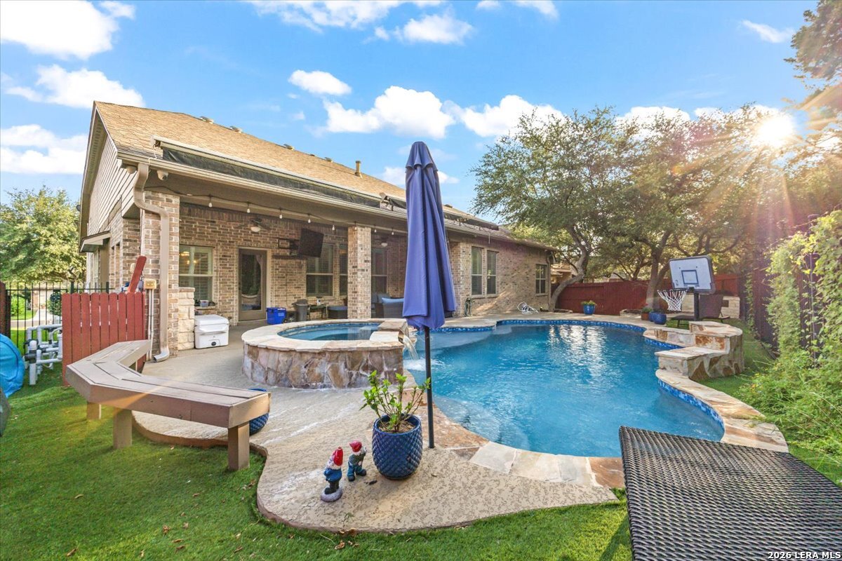 10515 Alcantara Helotes TX 78023