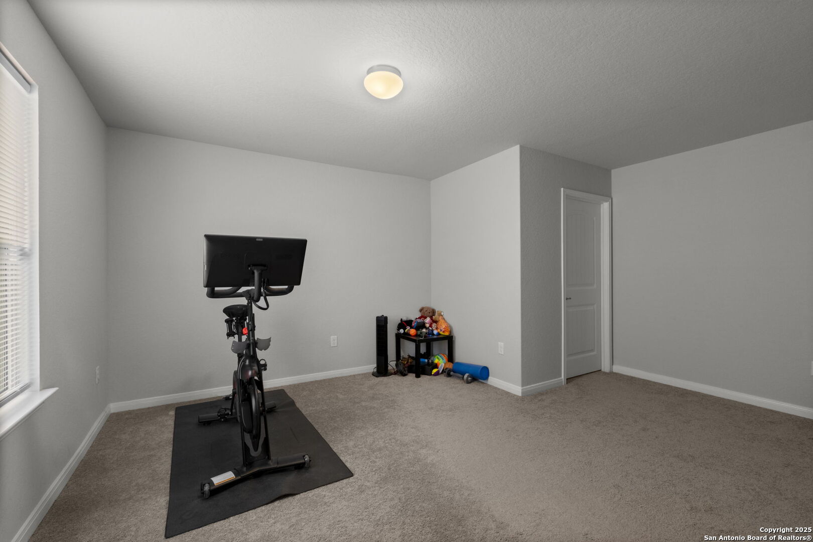 5806 Larkspur San Antonio TX 78218