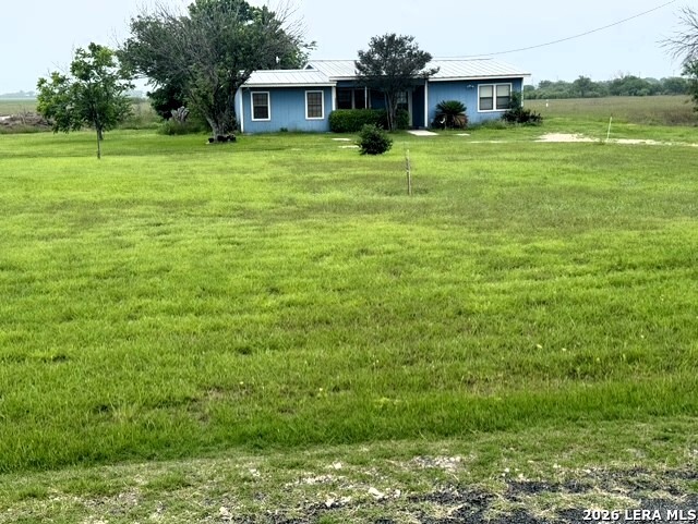 1093 E County Road 5718 Natalia TX 78059