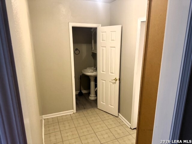 1093 E County Road 5718 Natalia TX 78059
