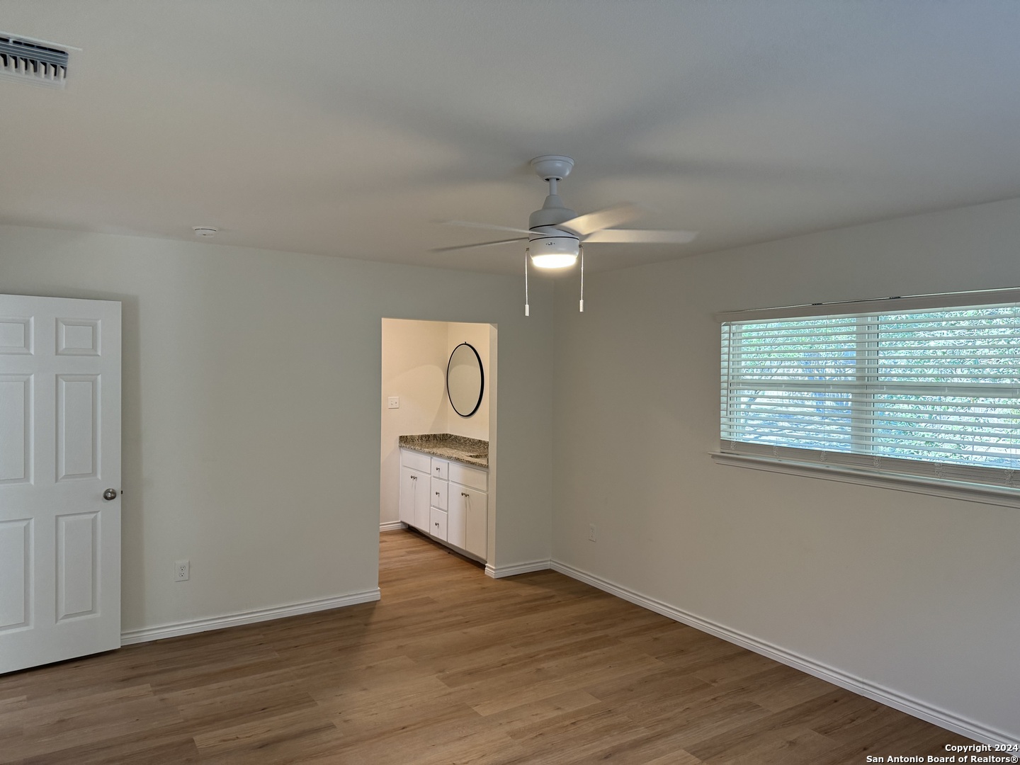 1703 Searcy Drive San Antonio TX 78232