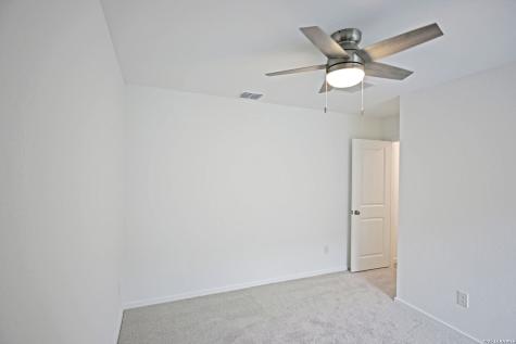 463 River Run Way San Antonio TX 78220