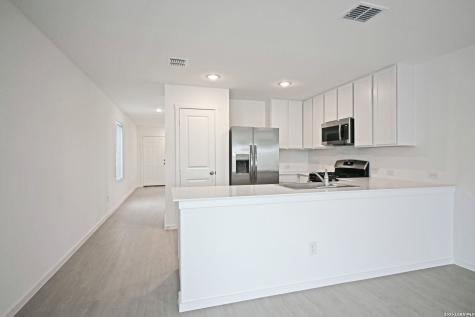 463 River Run Way San Antonio TX 78220