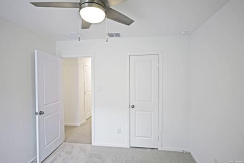 463 River Run Way San Antonio TX 78220