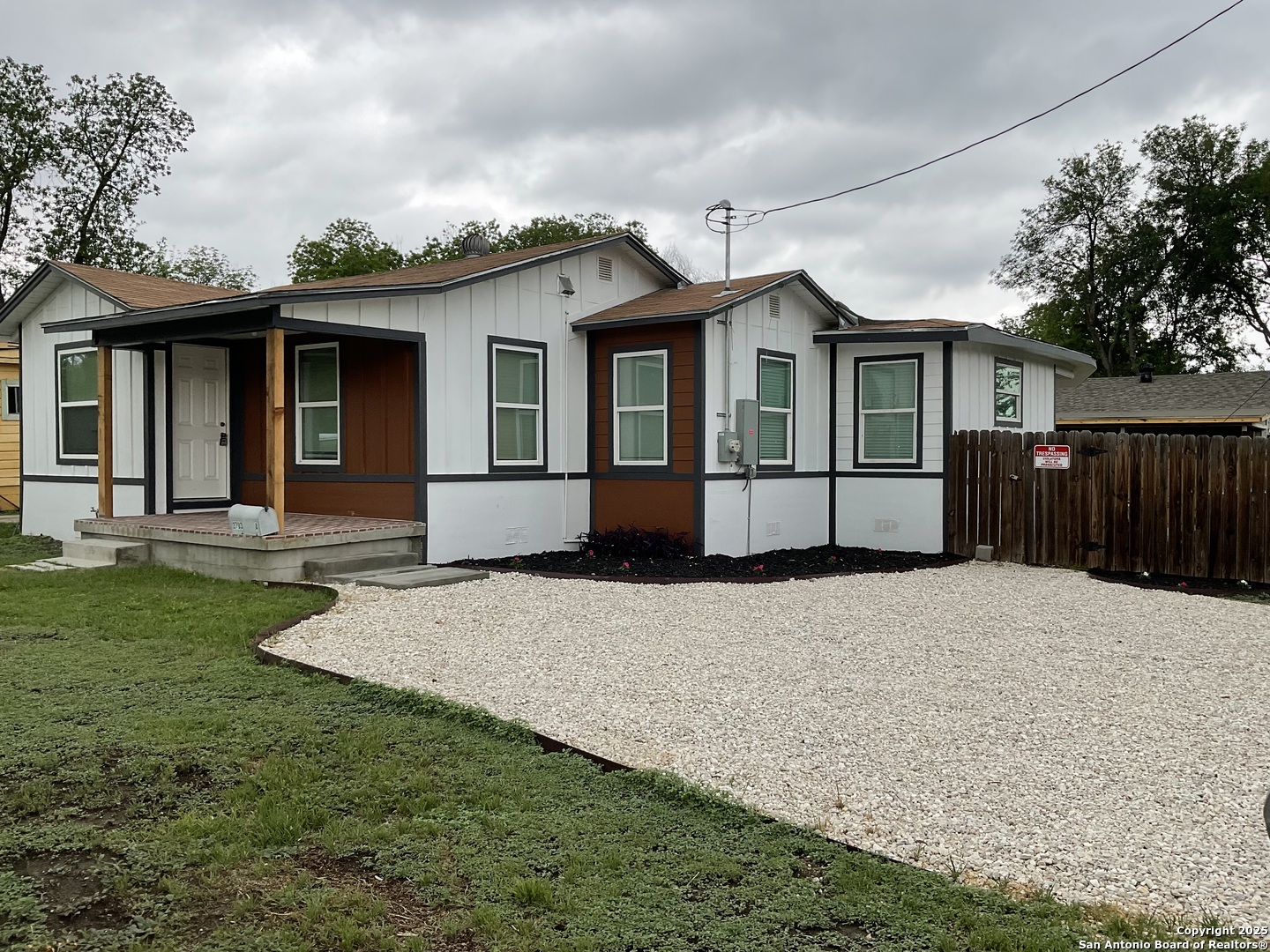 2703 Menchaca San Antonio TX 78228
