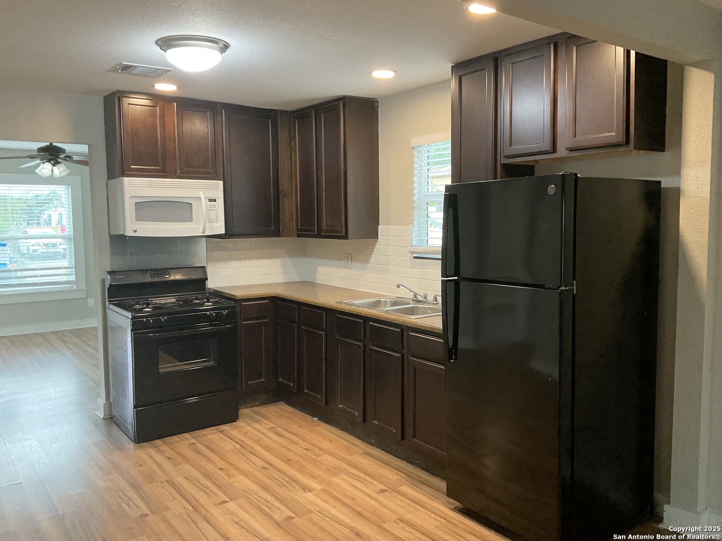 2703 Menchaca San Antonio TX 78228