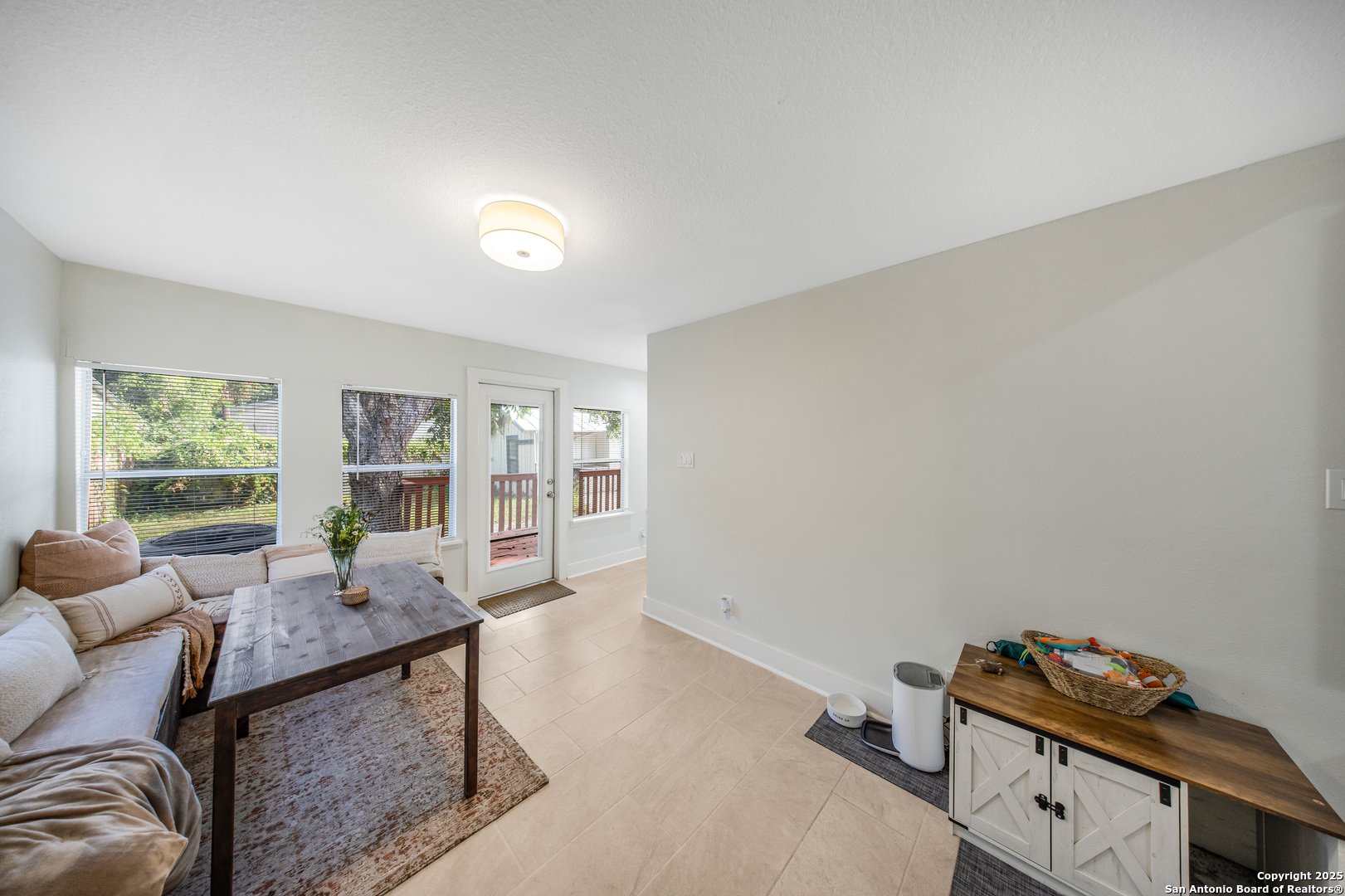 509 W Mistletoe Avenue San Antonio TX 78212