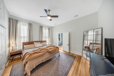 509 W Mistletoe Avenue San Antonio TX 78212
