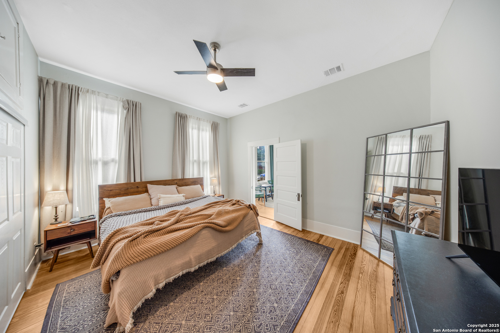 509 W Mistletoe Avenue San Antonio TX 78212