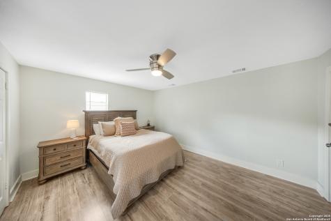 509 W Mistletoe Avenue San Antonio TX 78212