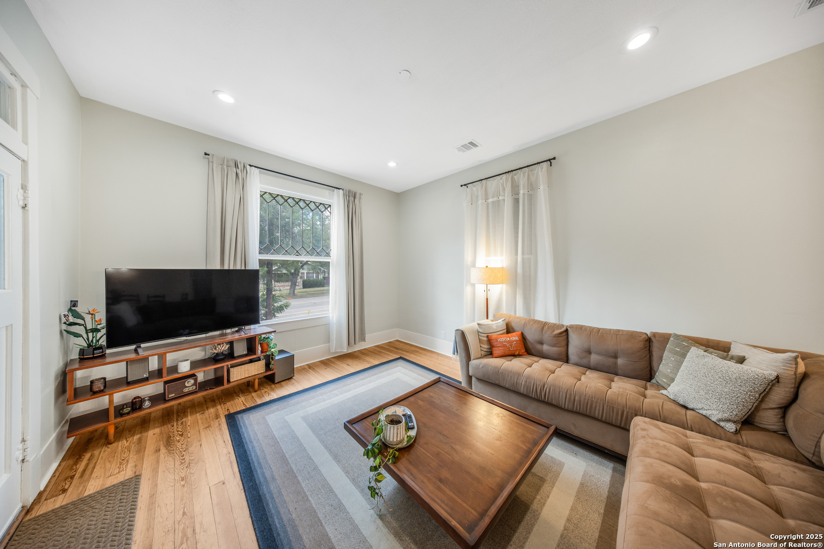 509 W Mistletoe Avenue San Antonio TX 78212