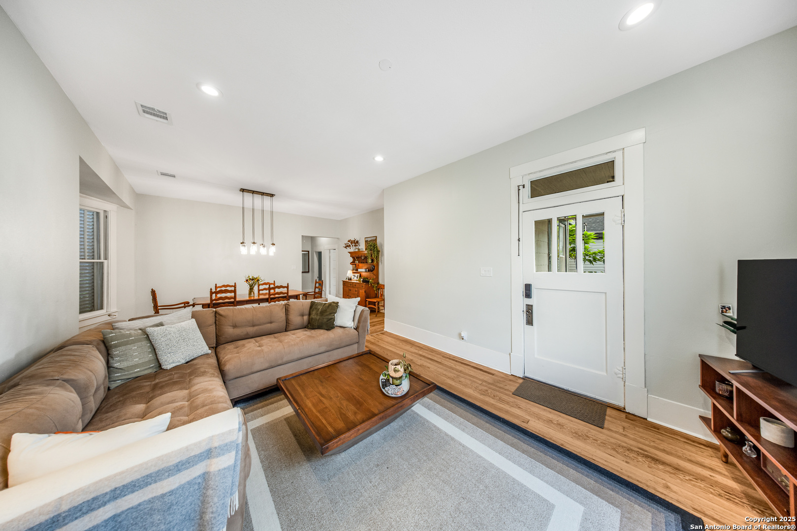 509 W Mistletoe Avenue San Antonio TX 78212