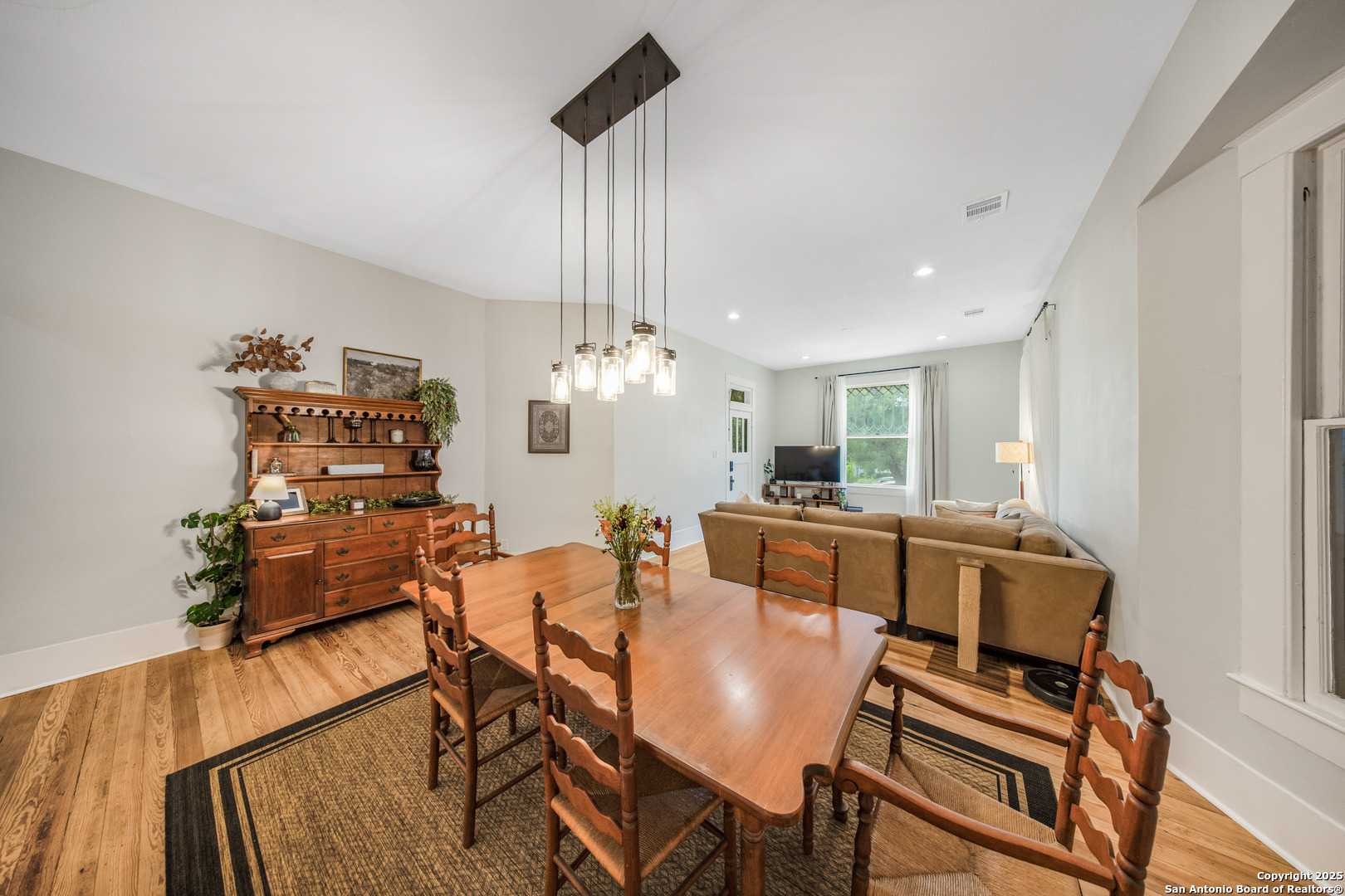 509 W Mistletoe Avenue San Antonio TX 78212