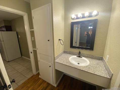 211 Natalen Avenue San Antonio TX 78209