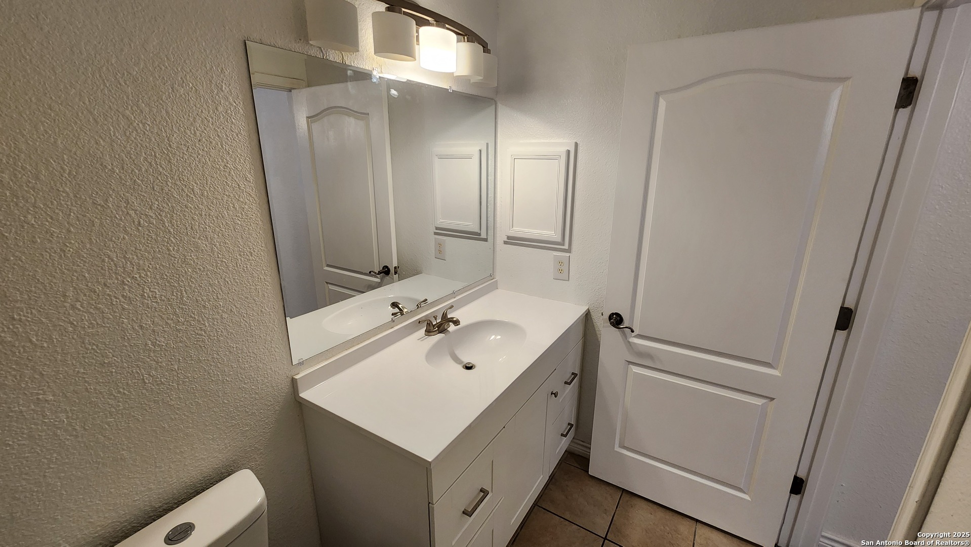 542 Pharis Street San Antonio TX 78237