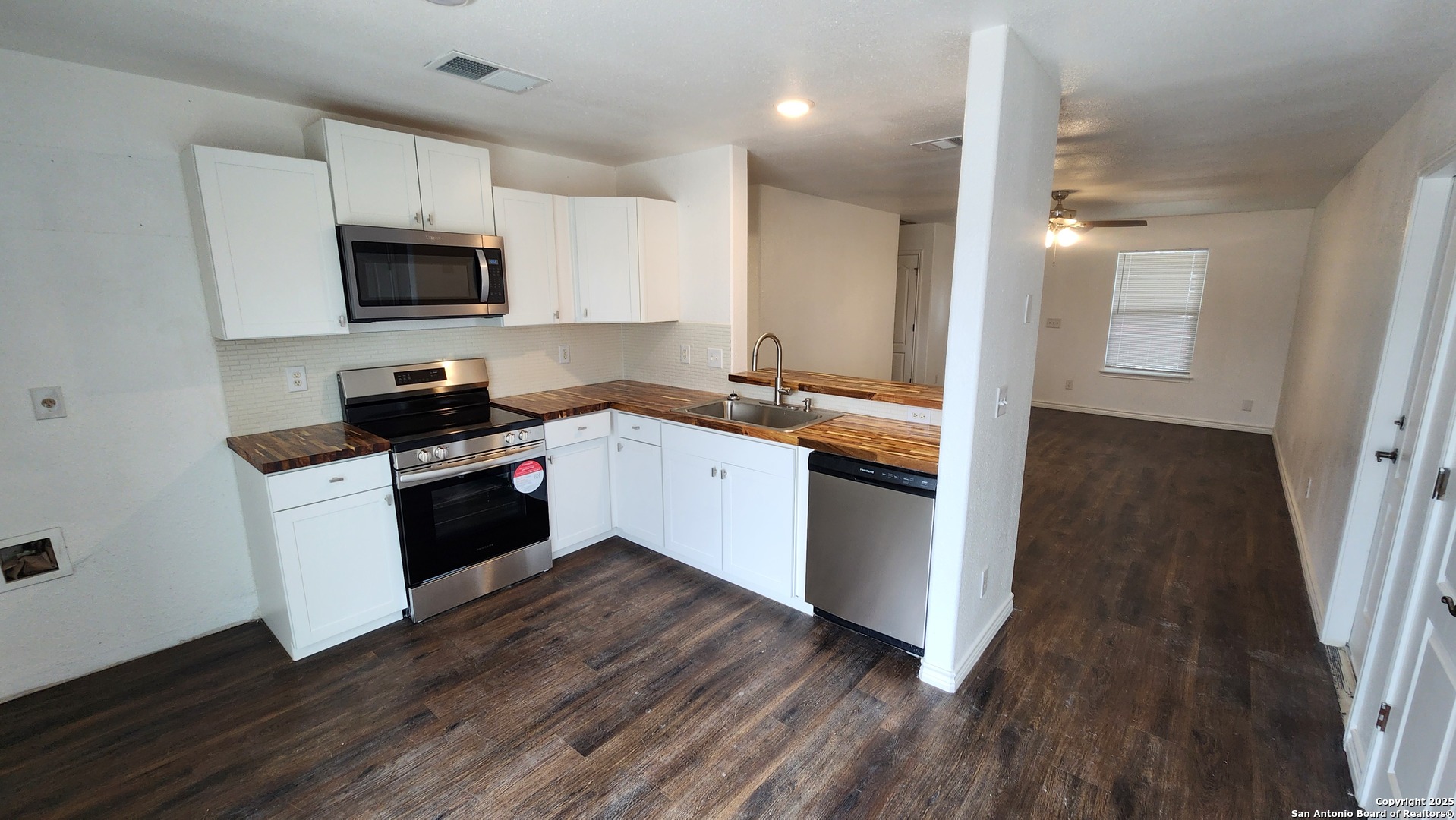 542 Pharis Street San Antonio TX 78237