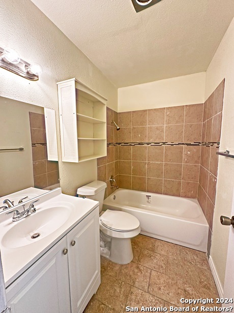 8707 Glen Bluff San Antonio TX 78239
