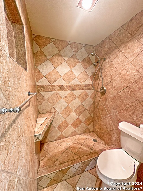 8707 Glen Bluff San Antonio TX 78239