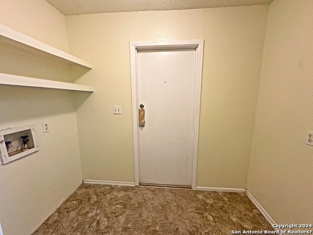 8707 Glen Bluff San Antonio TX 78239