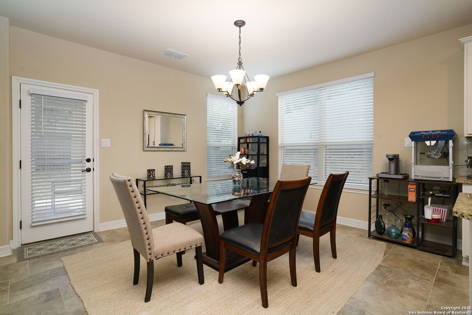 228 Comanche Trail Cibolo TX 78108