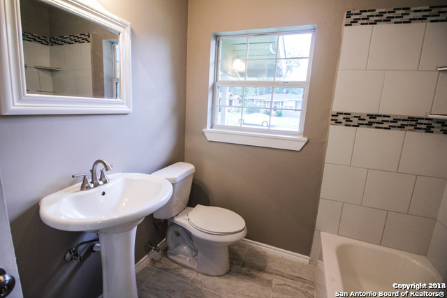 102 Northill Drive San Antonio TX 78201