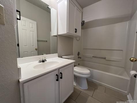7047 Tourant Road San Antonio TX 78240