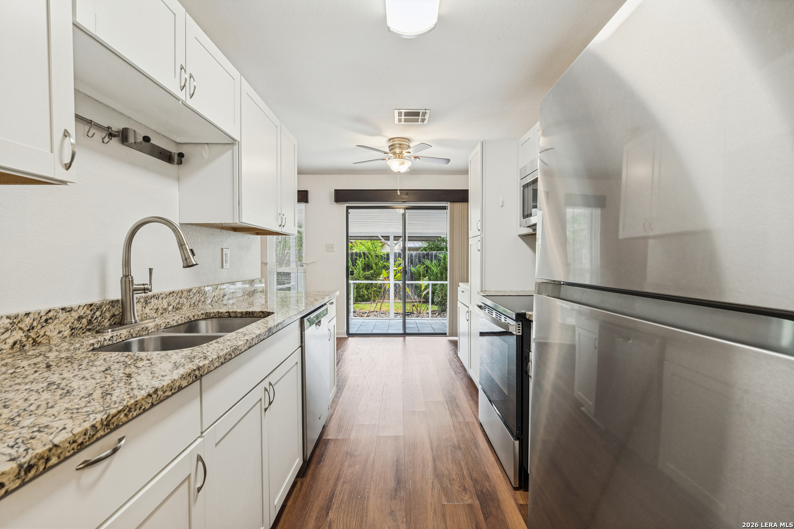 718 Dana Drive Converse TX 78109