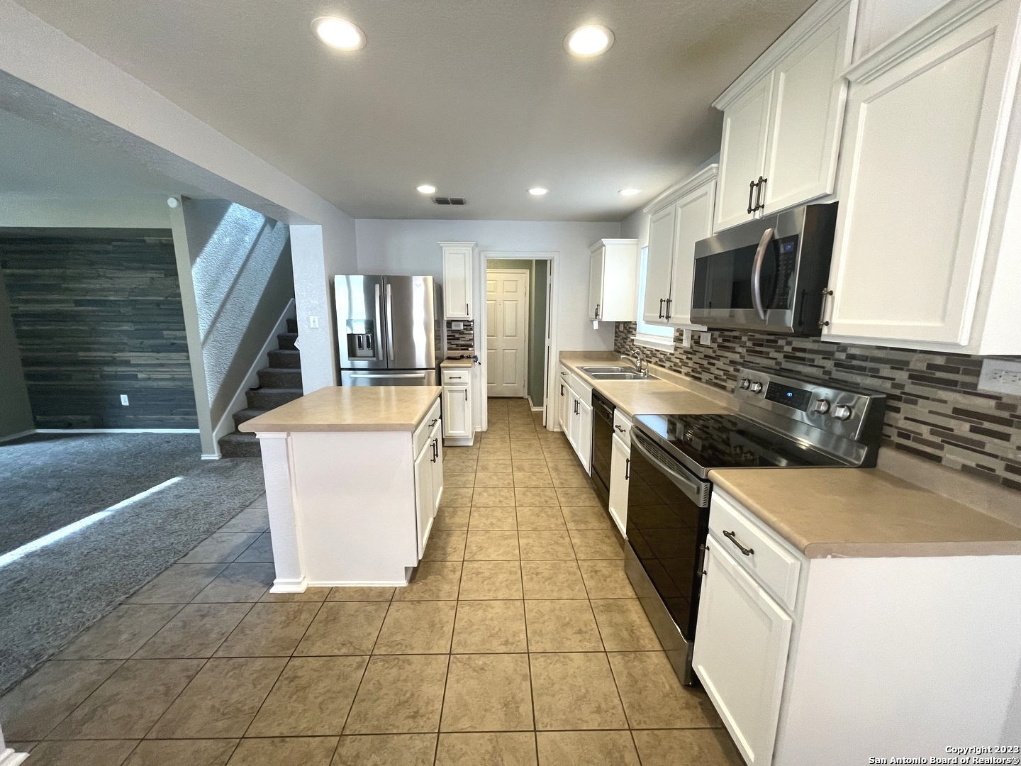 902 Sundance Hunt San Antonio TX 78245