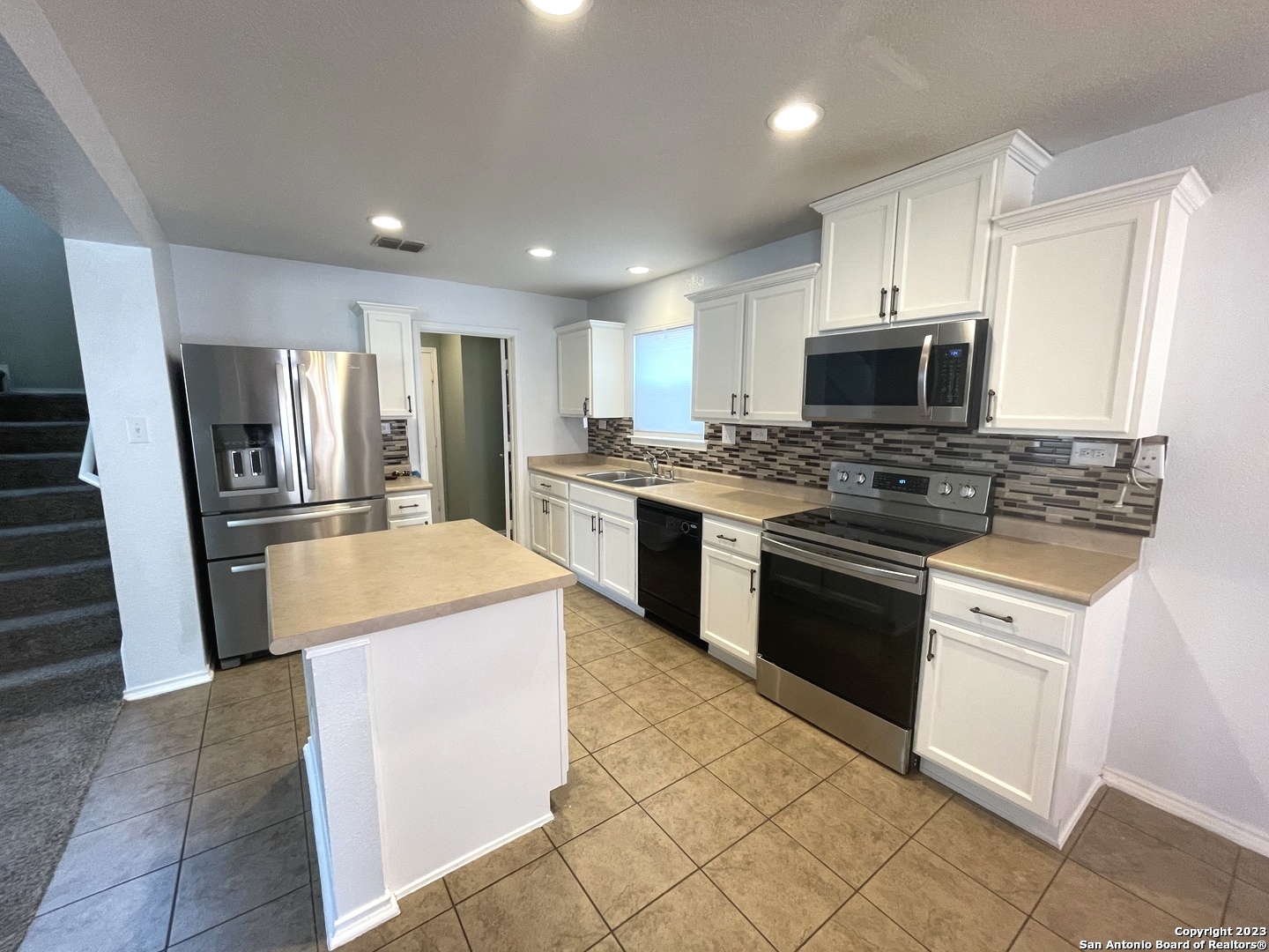 902 Sundance Hunt San Antonio TX 78245