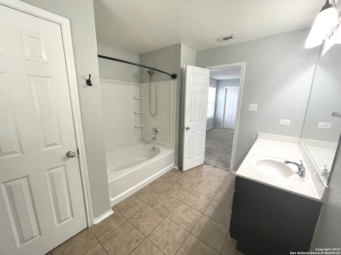902 Sundance Hunt San Antonio TX 78245