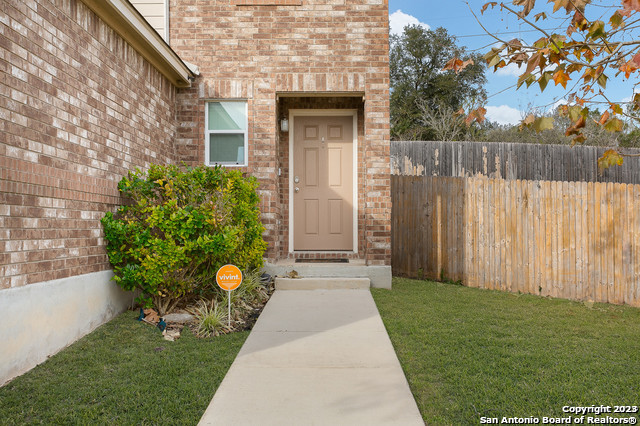 902 Sundance Hunt San Antonio TX 78245