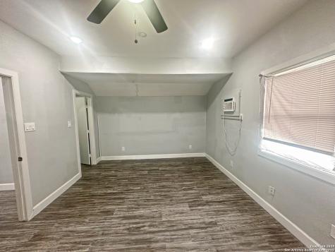 7550 Oak Chase San Antonio TX 78239