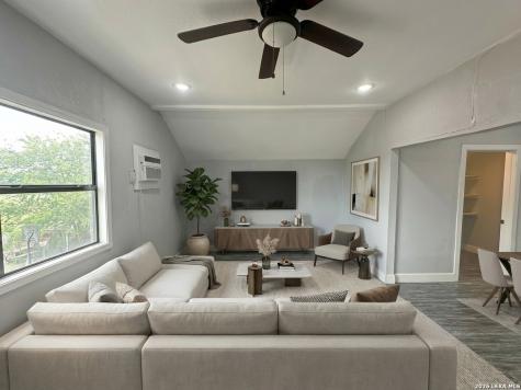 7550 Oak Chase San Antonio TX 78239