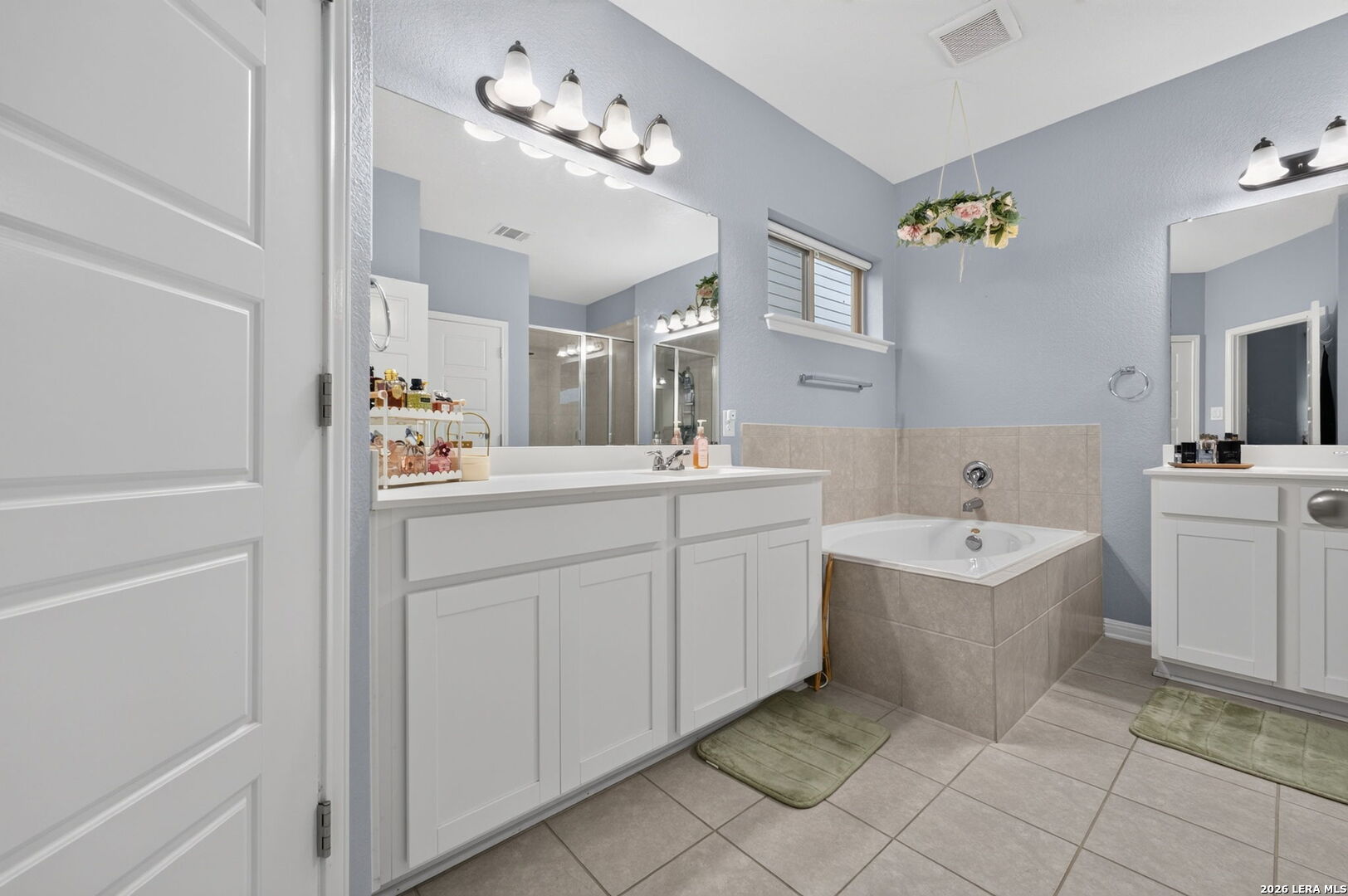 4913 Drovers Path St Hedwig TX 78152
