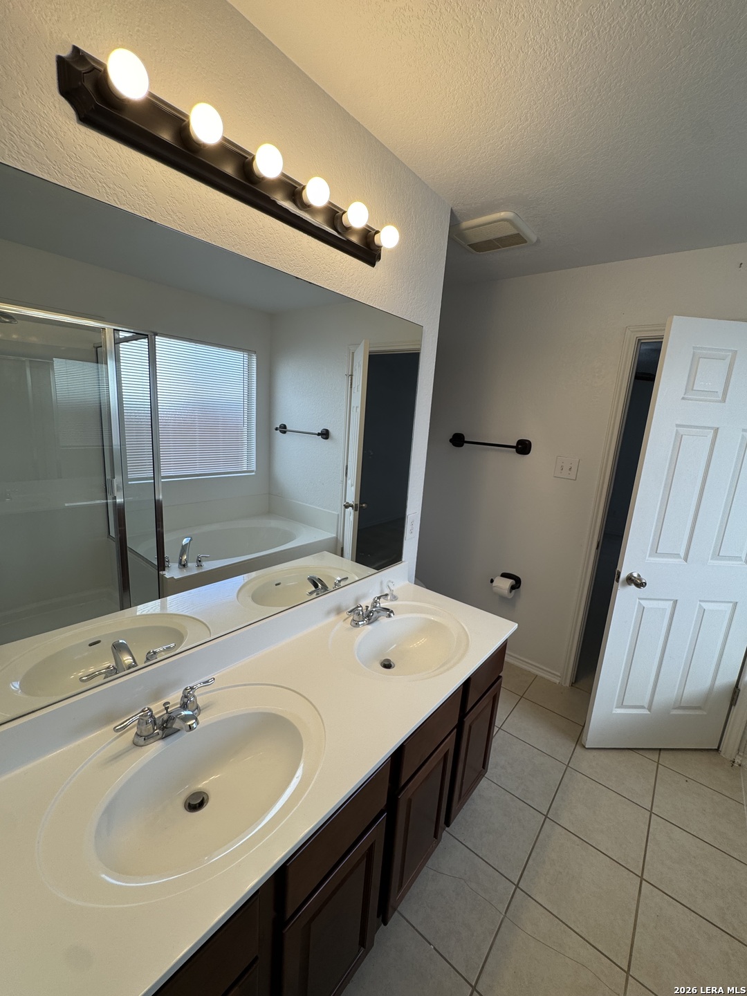 5223 Duke Field San Antonio TX 78227