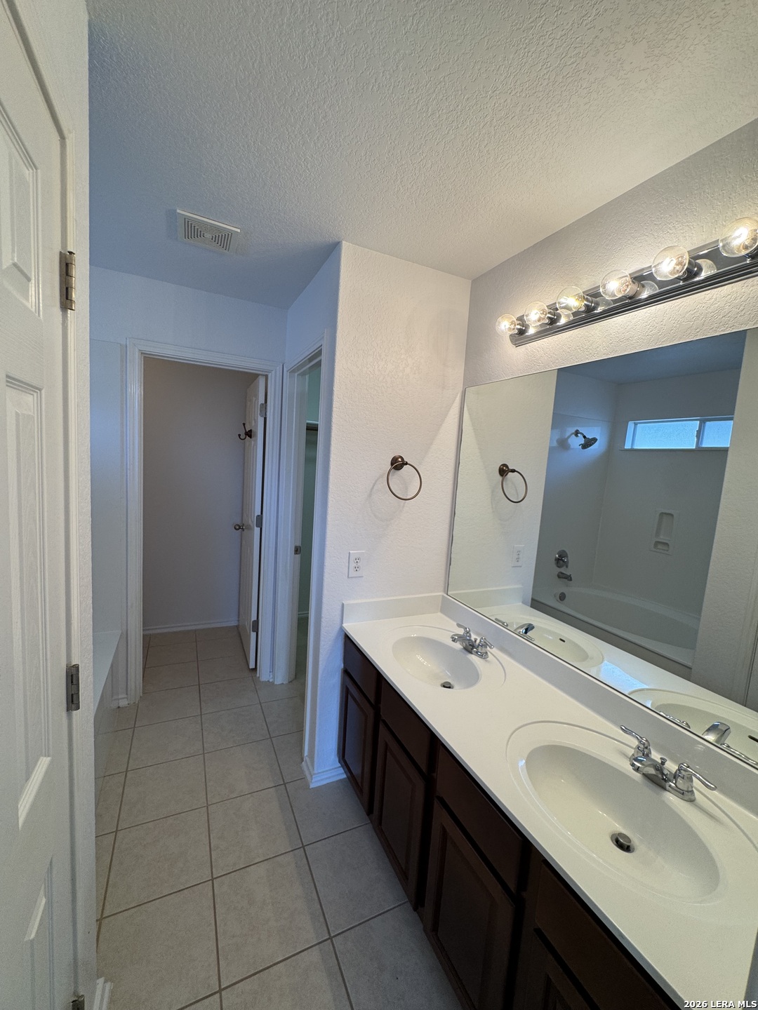 5223 Duke Field San Antonio TX 78227