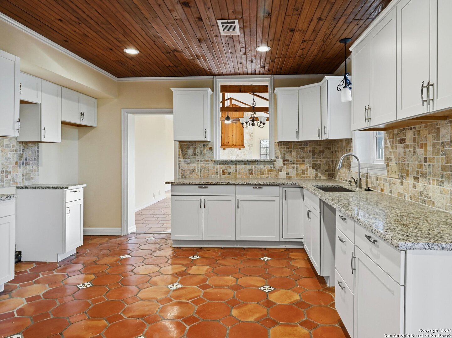 8013 New Sulphur Springs San Antonio TX 78263
