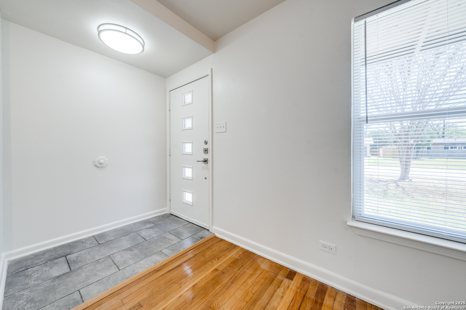 415 Robinhood San Antonio TX 78209