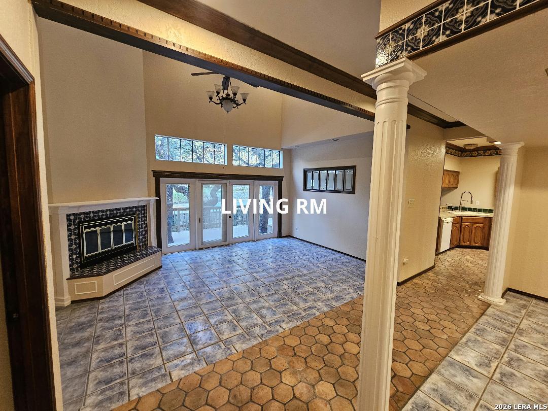 7 Donore Square San Antonio TX 78229