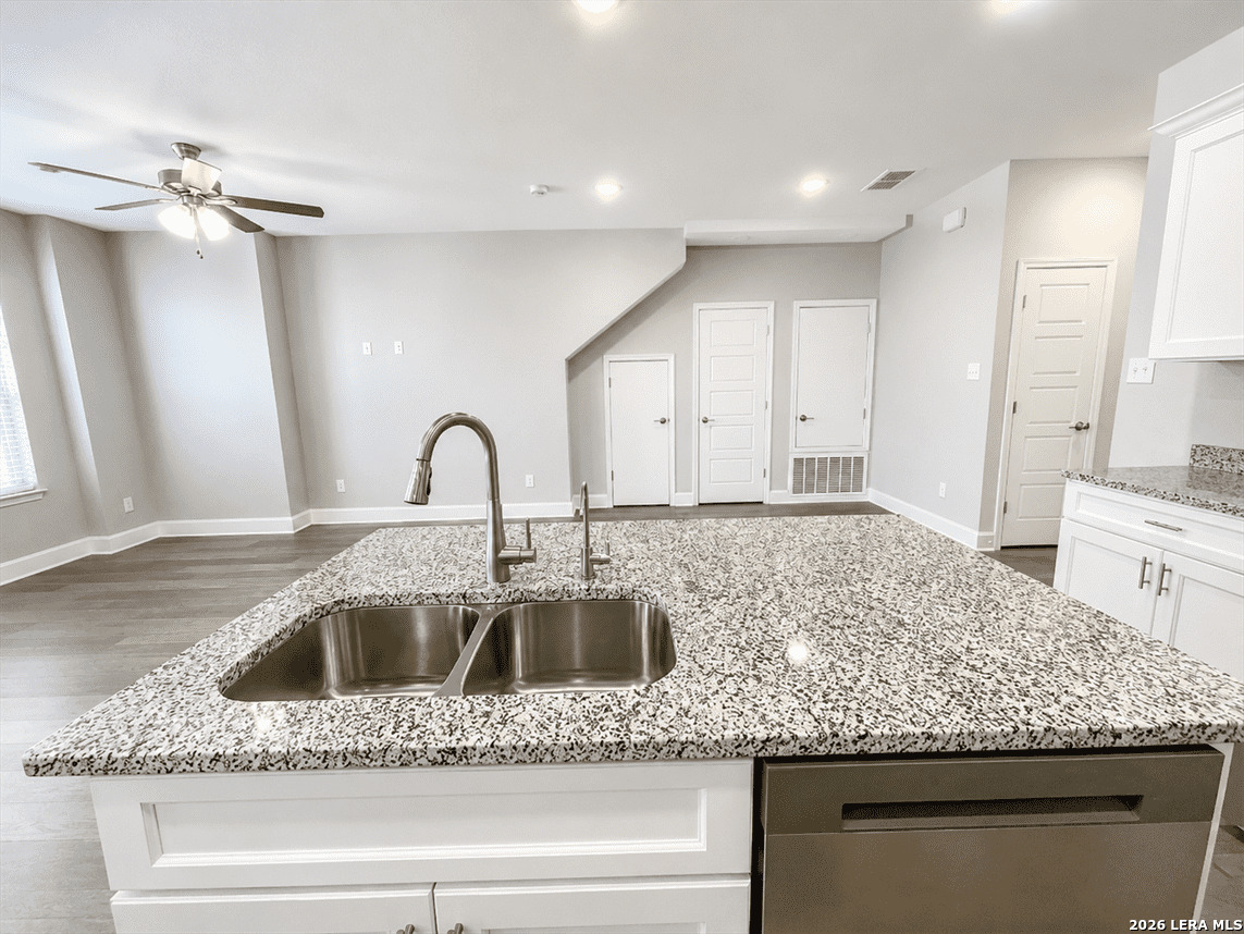 7220 Magnolia Creek San Antonio TX 78252