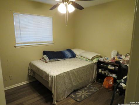 4815 Sorrento San Antonio TX 78217