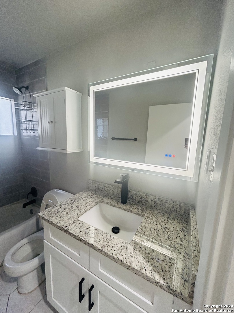 2914 Greenacres San Antonio TX 78230