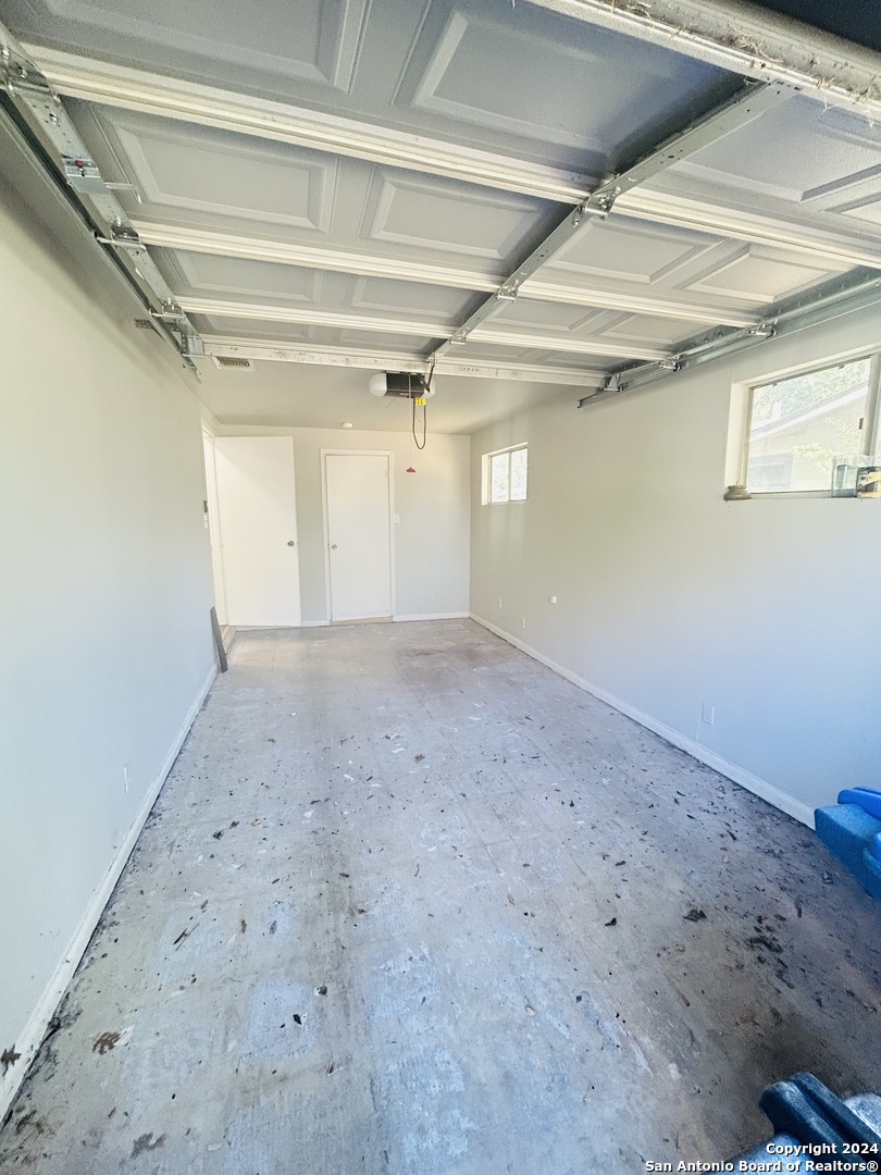 2914 Greenacres San Antonio TX 78230