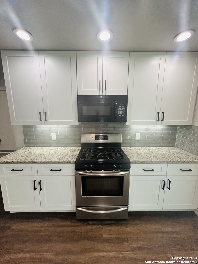 2914 Greenacres San Antonio TX 78230