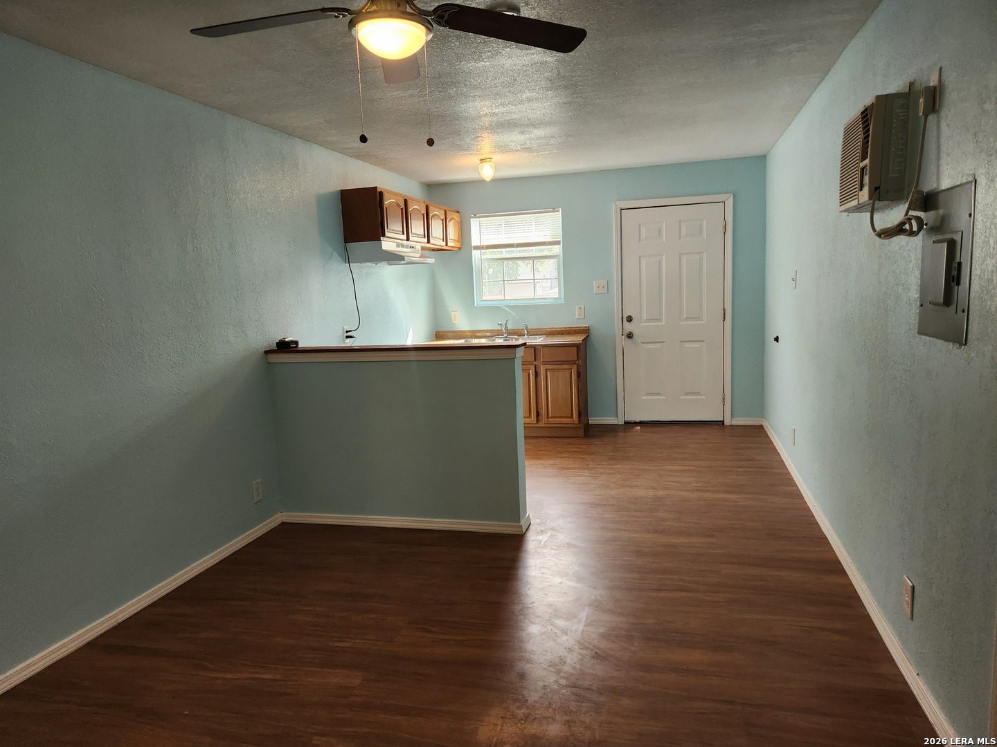 2002 N Calaveras San Antonio TX 78201
