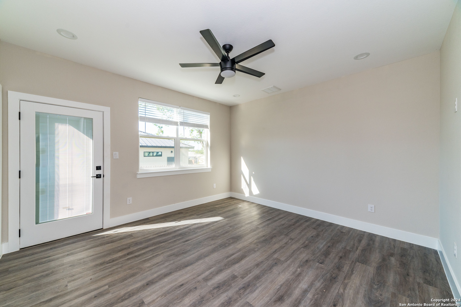 1618 W Lawndale Drive San Antonio TX 78209